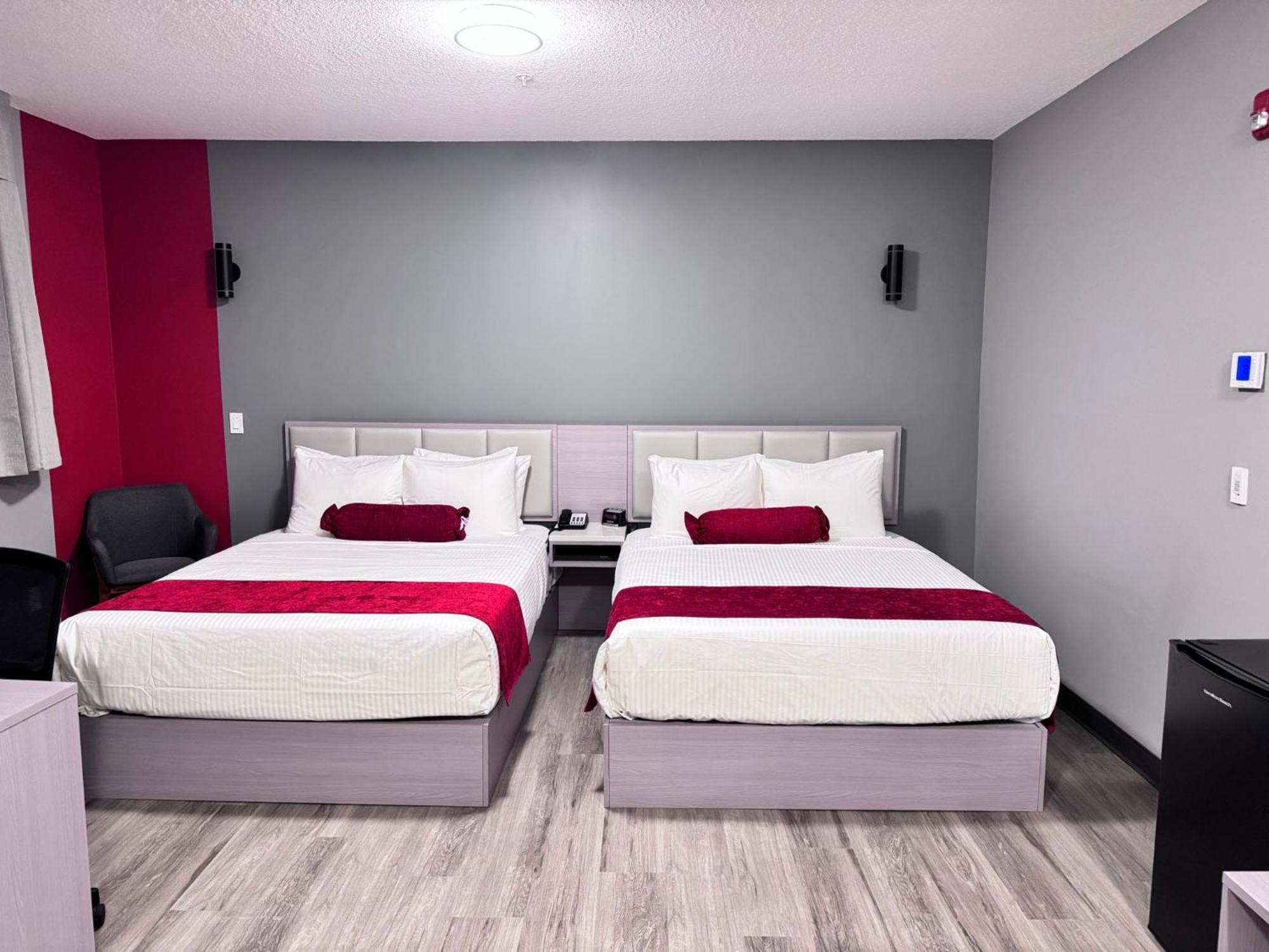 Ramada By Wyndham West Edmonton Hotel & Suites 외부 사진
